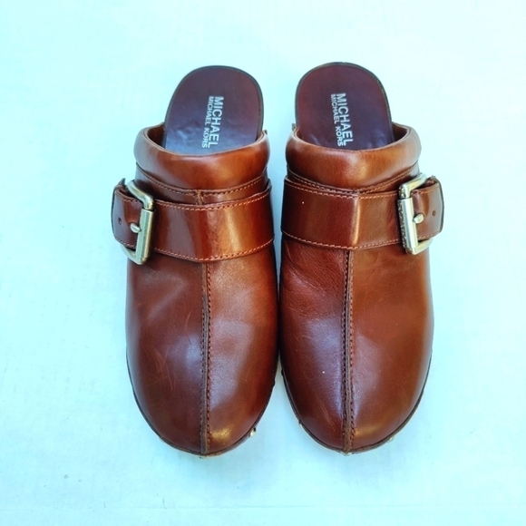 Michael Kors Brown Soft Leather Cross Strap  Buckle Women's Clogs Size 9M - Picture 2 of 8